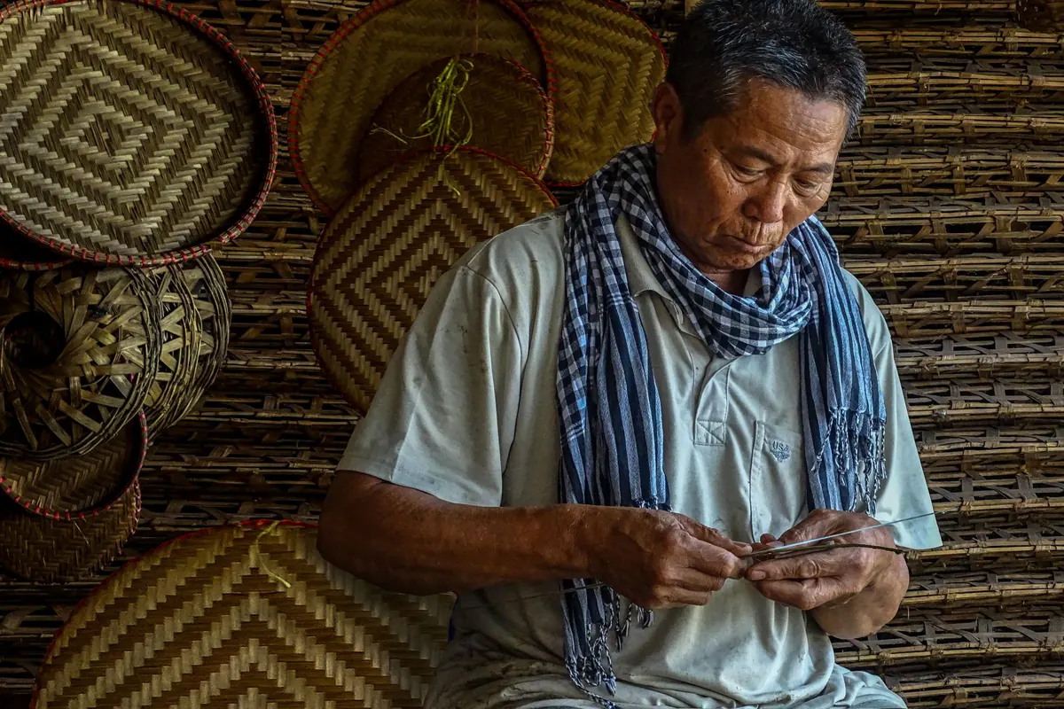 How to Weave a Beginner's Basket with Reed: Step-by-Step Guide